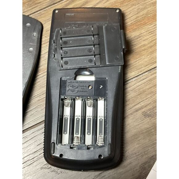 Texas Instruments TI-83 Calculator - Picture 3 of 3